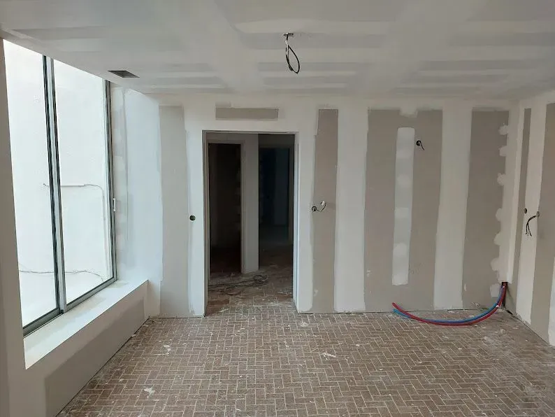 Plâtrerie à Loupian