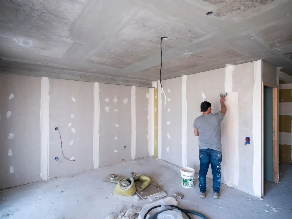 Plaquiste à Loupian